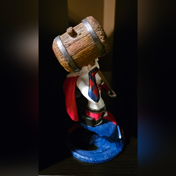 DC Super Villains Harley Quinn Jim Lee Blue, Red and white Bust - Picture 9 of 10